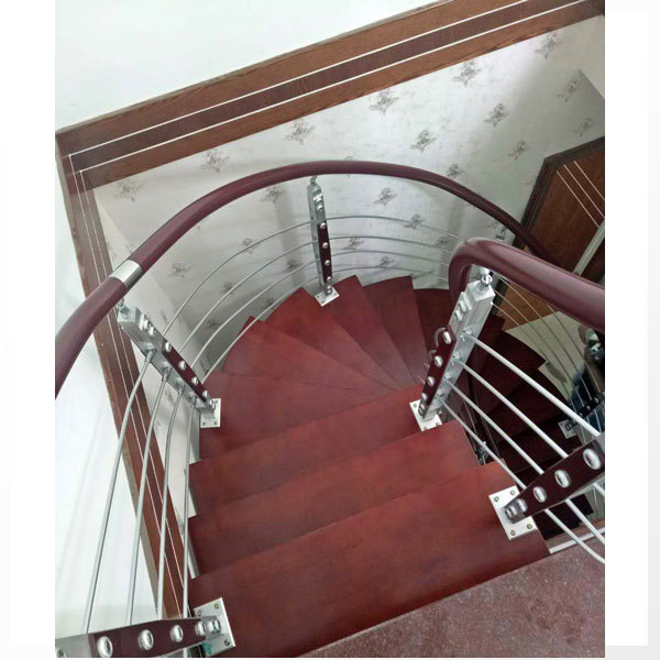 1539684257206885.jpg 樓梯扶手2